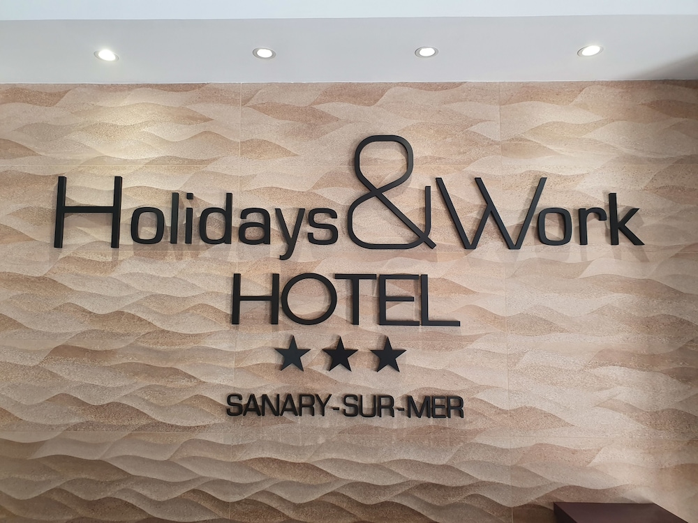 Hotel Holidays and Work 20/44