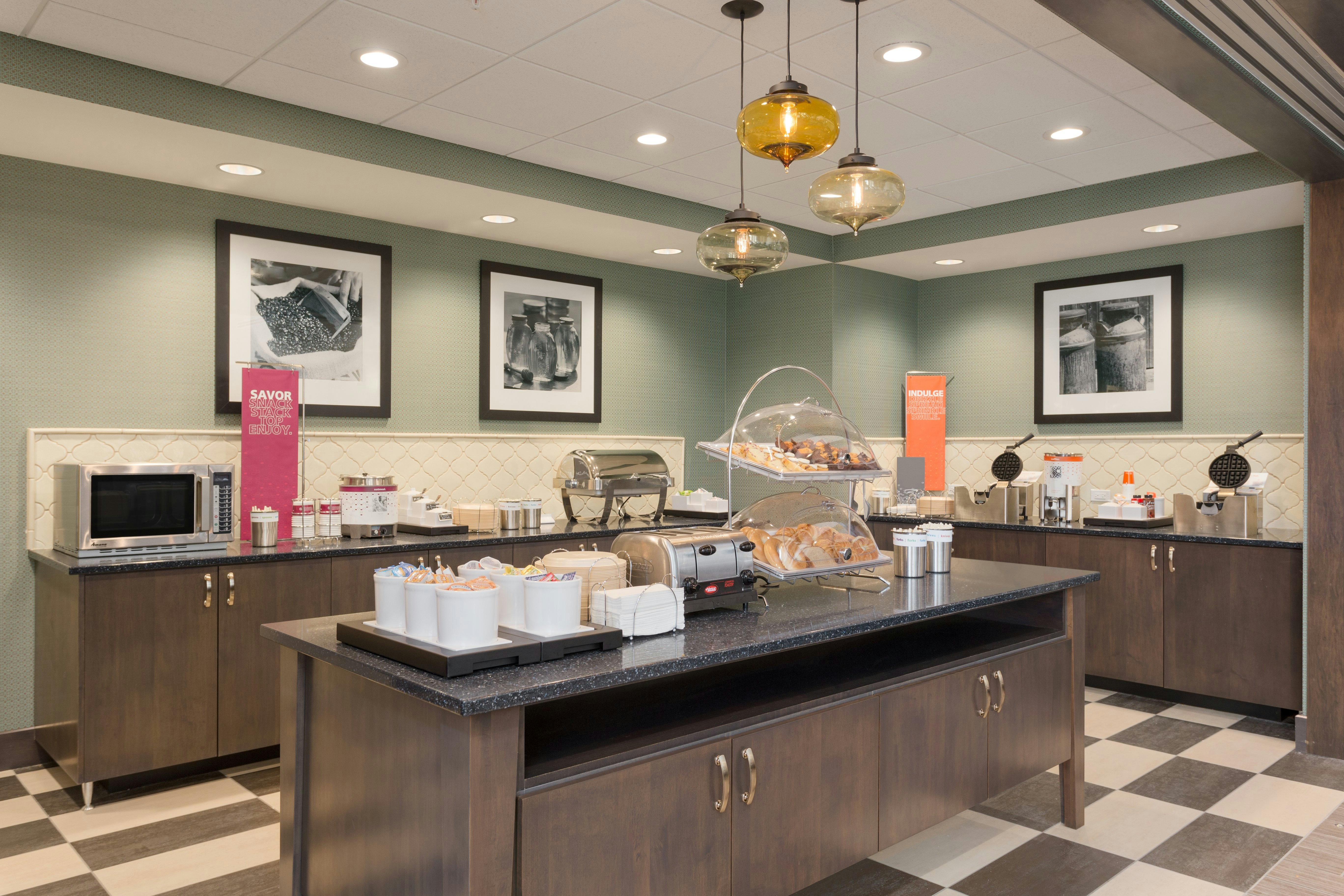 Hampton Inn Suites West Des Moines Sw Mall Area Ia 9/41