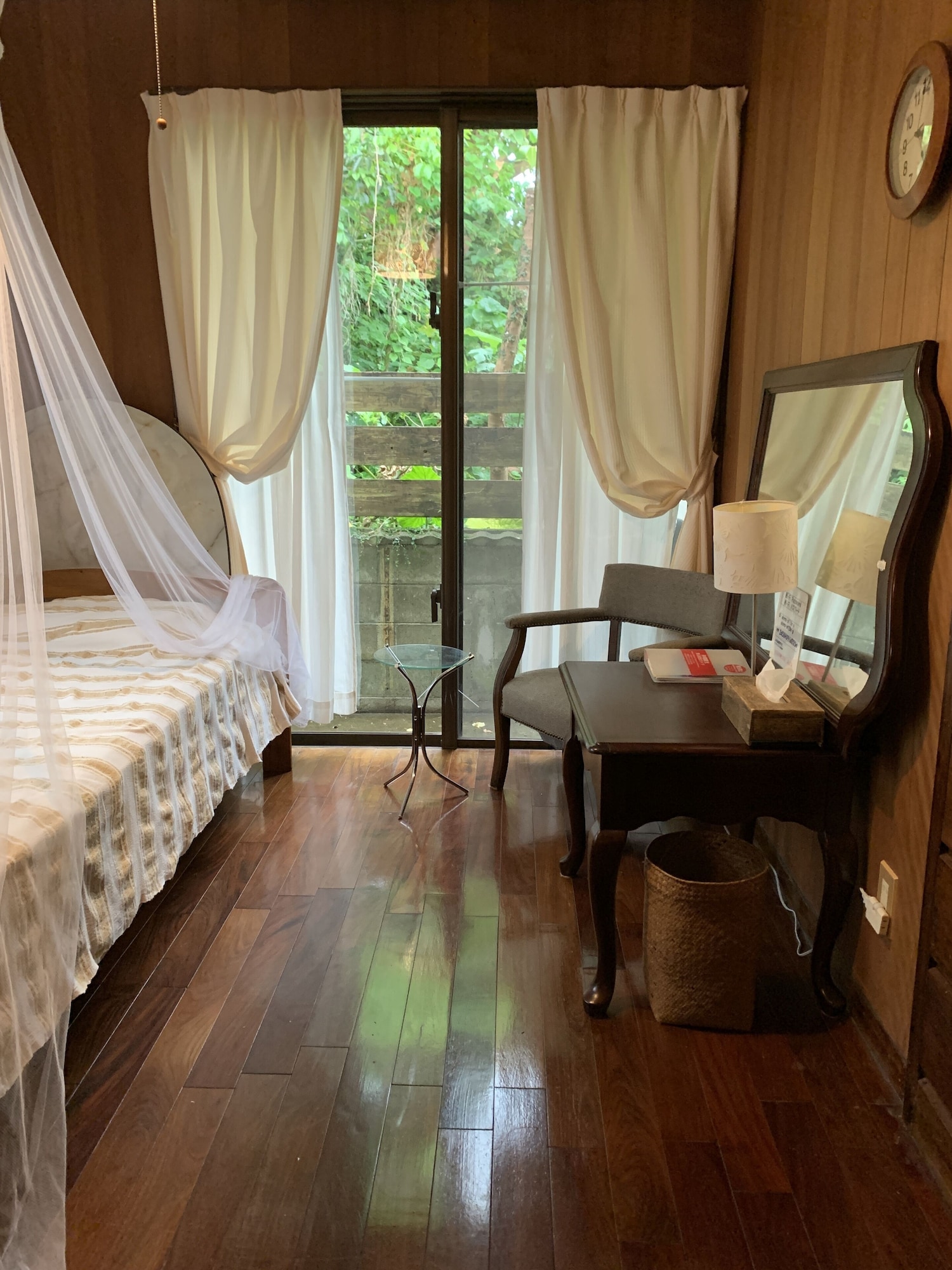 FEMALE ONLY, COMFORT, FUTON BED, SINGLE BED, JUNGLE VIEW