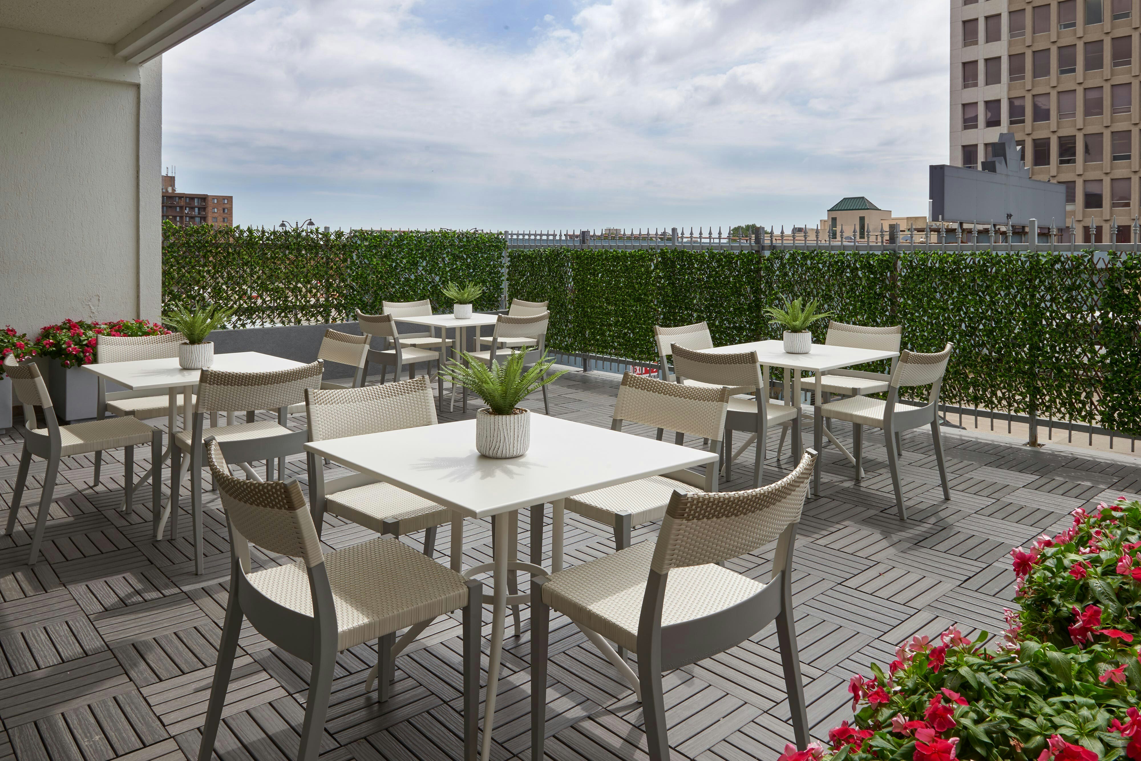 Four Points by Sheraton Windsor Downtown 11/17