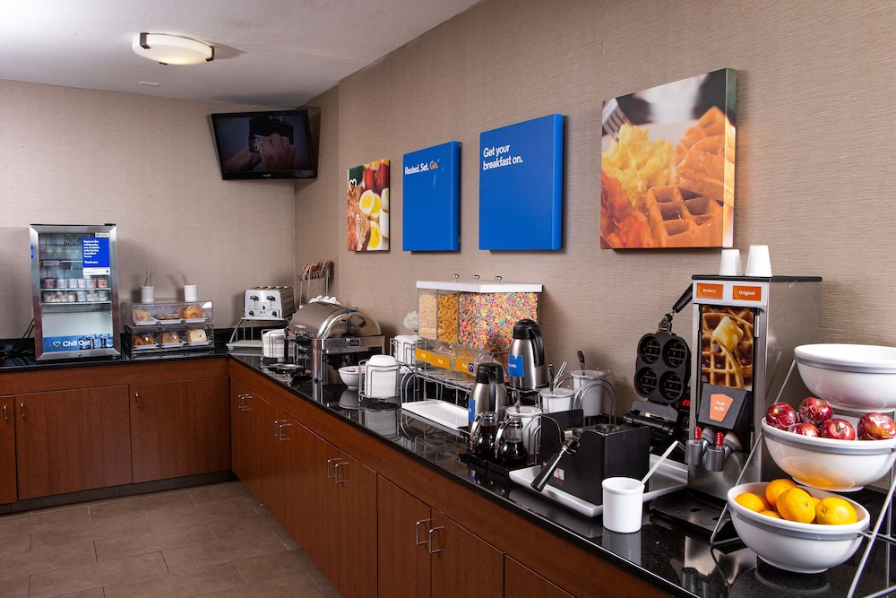 Comfort Inn River's Edge 20/26