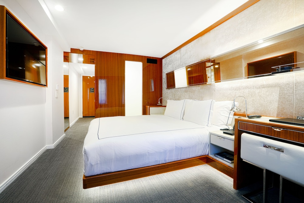 33 Hotel, New York City, Seaport 14/46