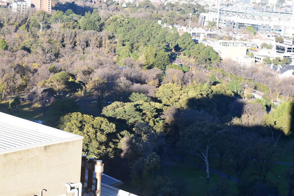 Executive Stay - Little Collins Street Melbourne 64/67