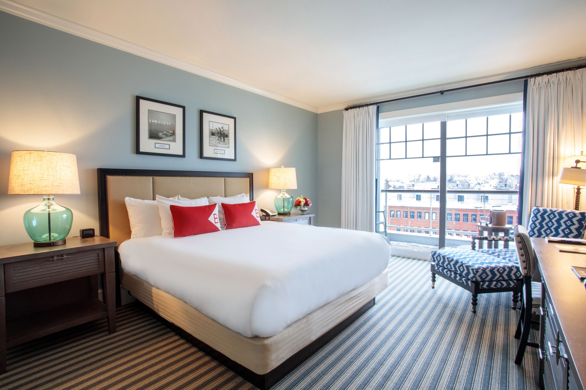 Select, City, King Bed, Balcony