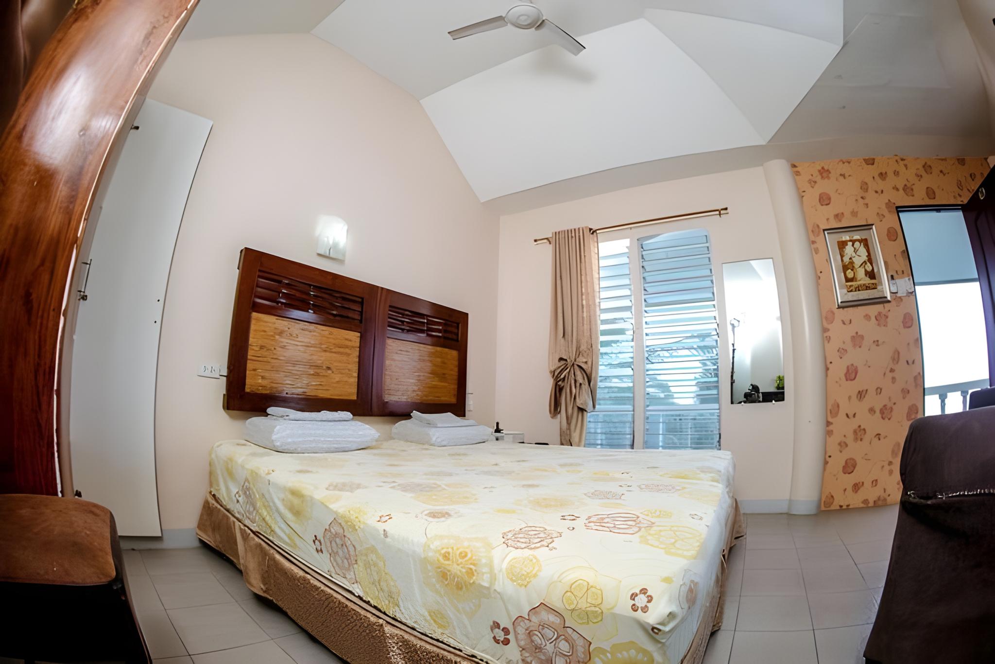Standard, 2 Queen Beds, with Fan