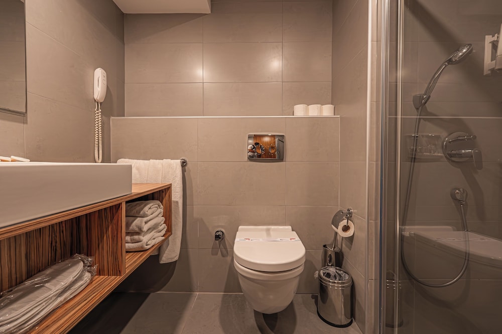 Begonville Hotel 50/50