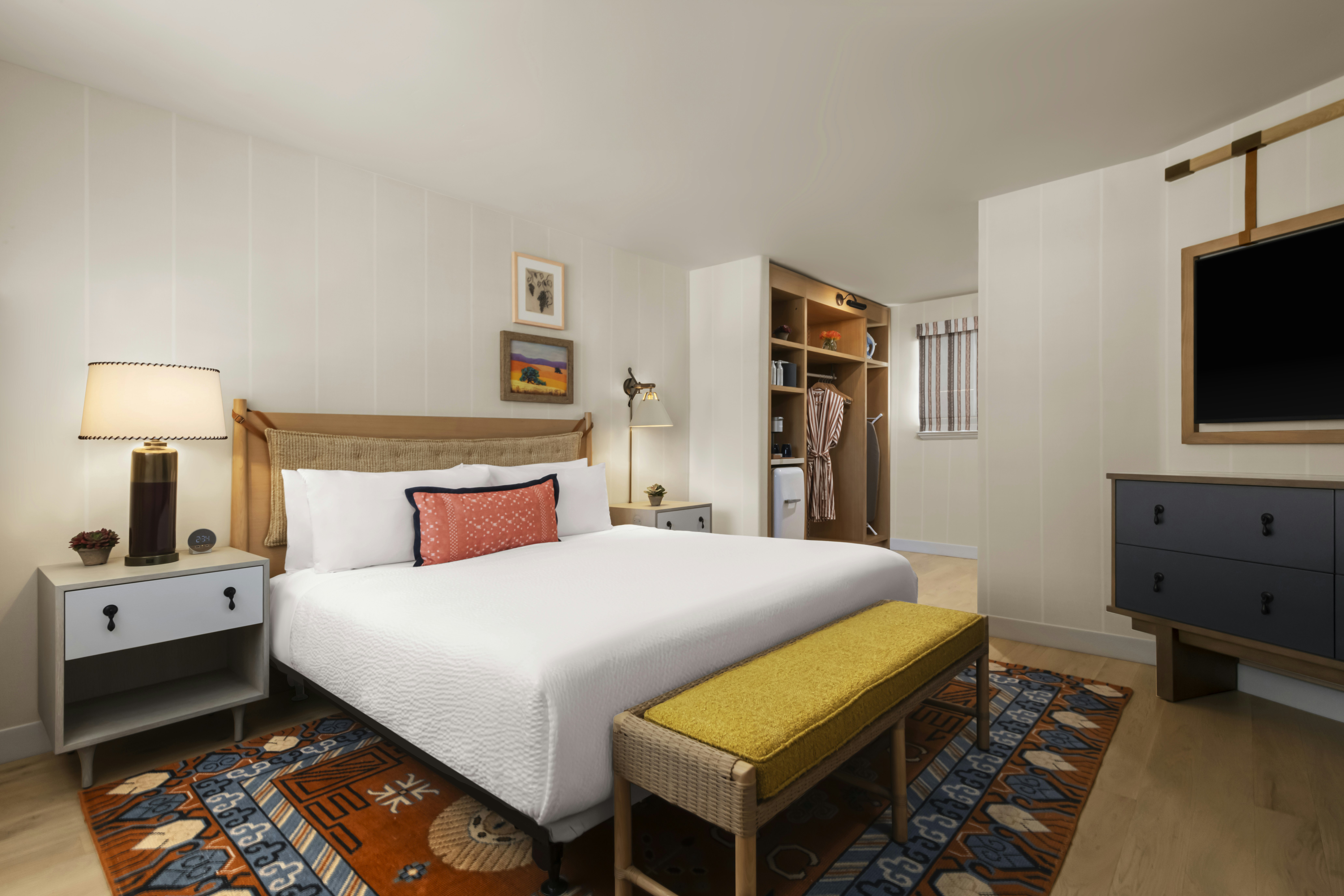 Garden, King Bed, Accessible