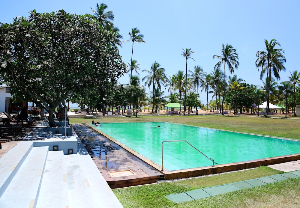 Pegasus Reef Hotel 37/75