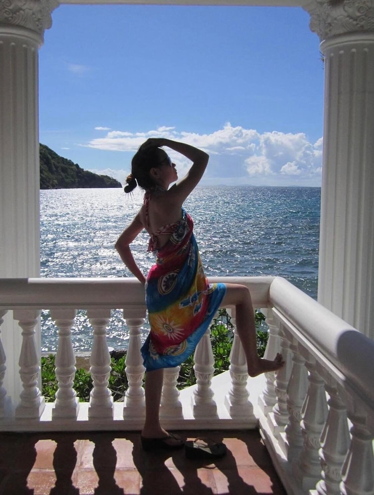 Blue Crystal Beach Resort 18/50