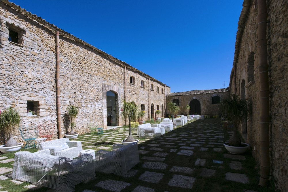 Borgo Degli Angeli 26/50