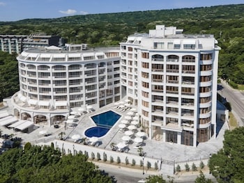 HOTEL CONTINENTAL 2/41