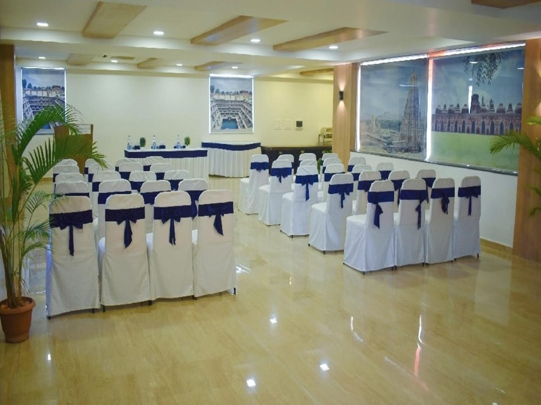 Clarks Inn Hampi 56/57