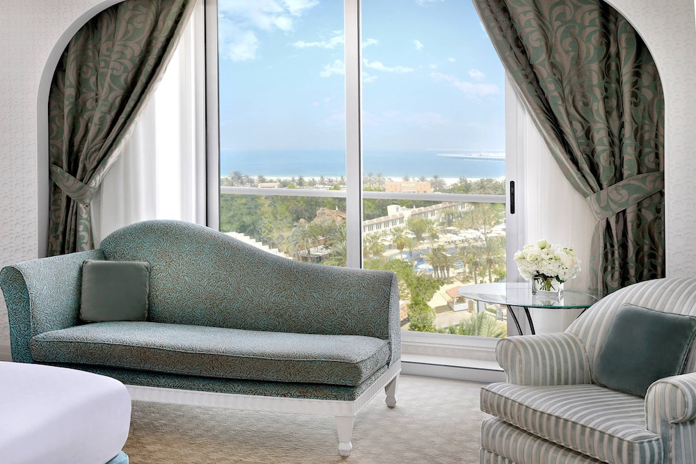 Al Habtoor Grand Resort, Autograph Collection 48/75