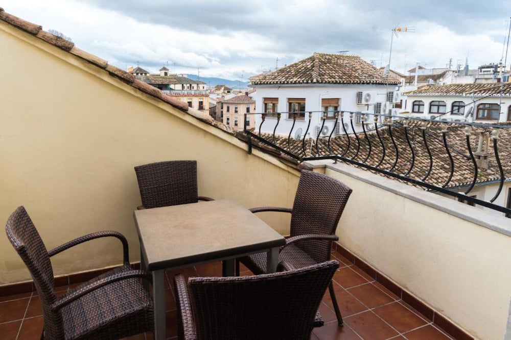 Plaza Nueva Hotel 39/67