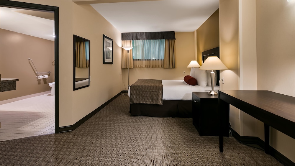Best Western Plus Baker Street Inn 33/68
