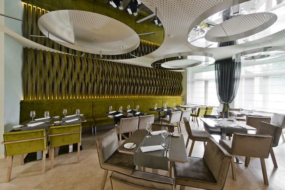 MANA Suites and Sea Palanga 36/50