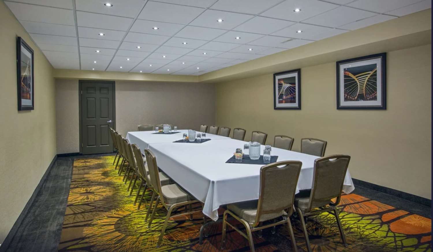 Quality Inn & Suites Regina Downtown 8/8