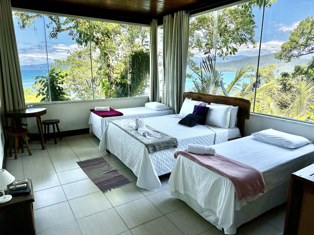 OYO Deck Da Villa Pousada Hotel 10/49
