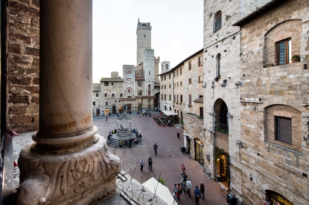 B&B Palazzo Tortoli 26/35