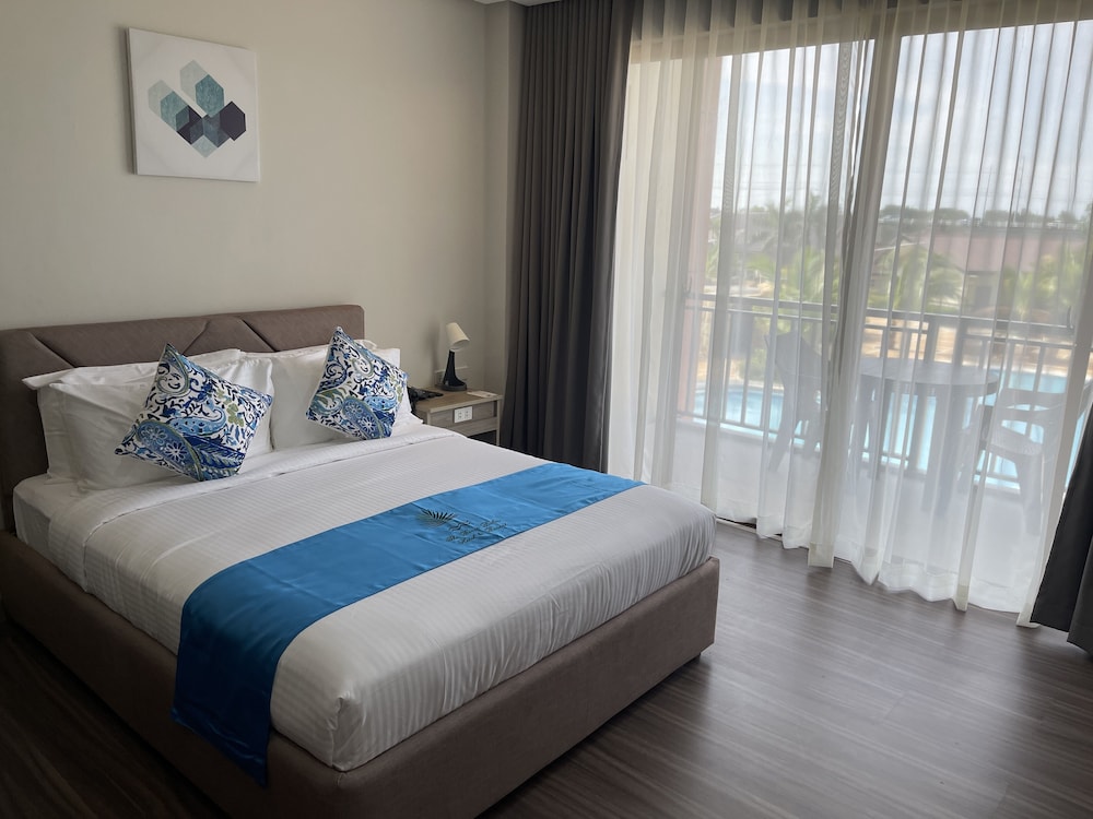 River Palm Hotel and Resort 4/15