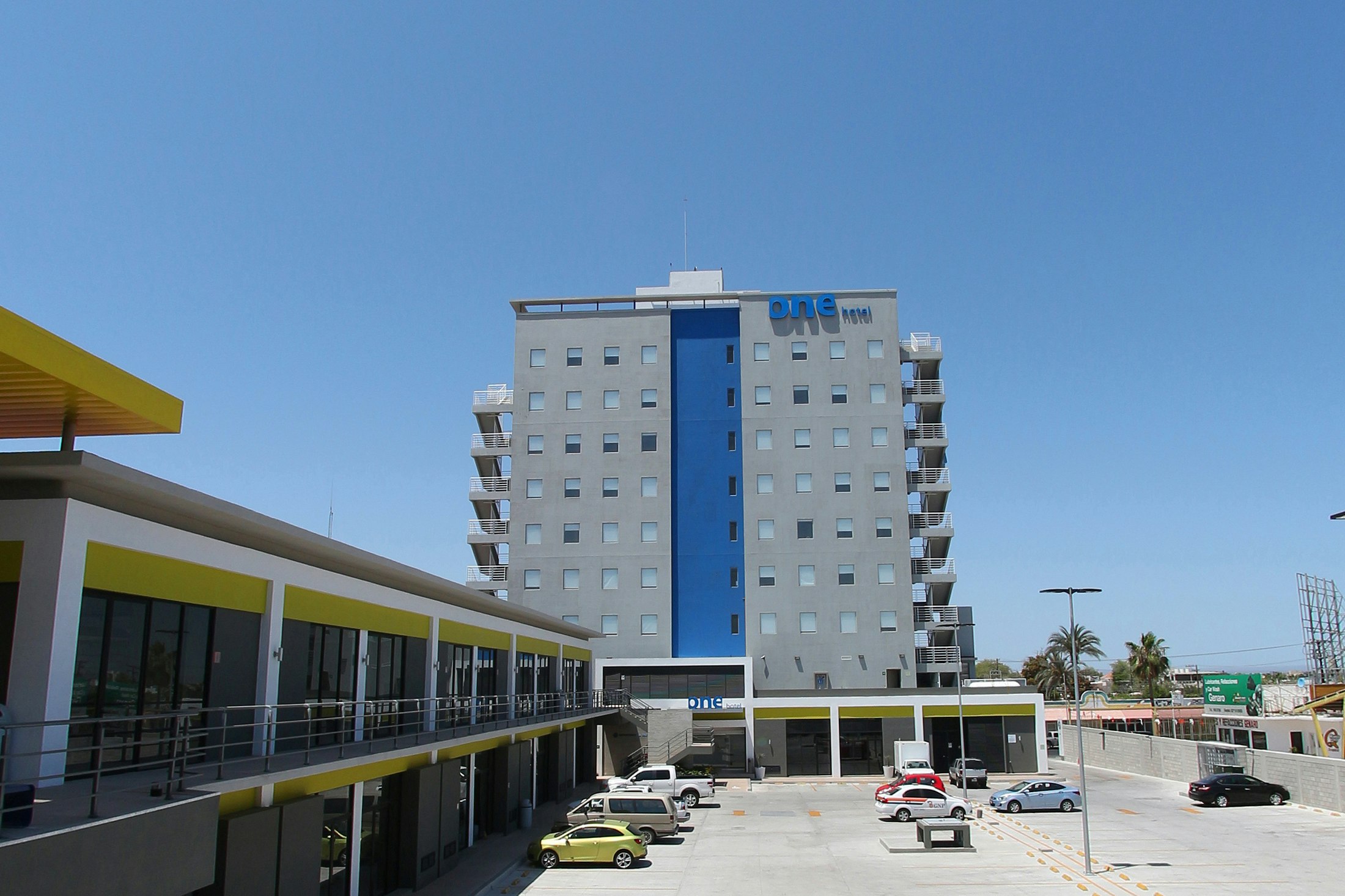One La Paz 7/78