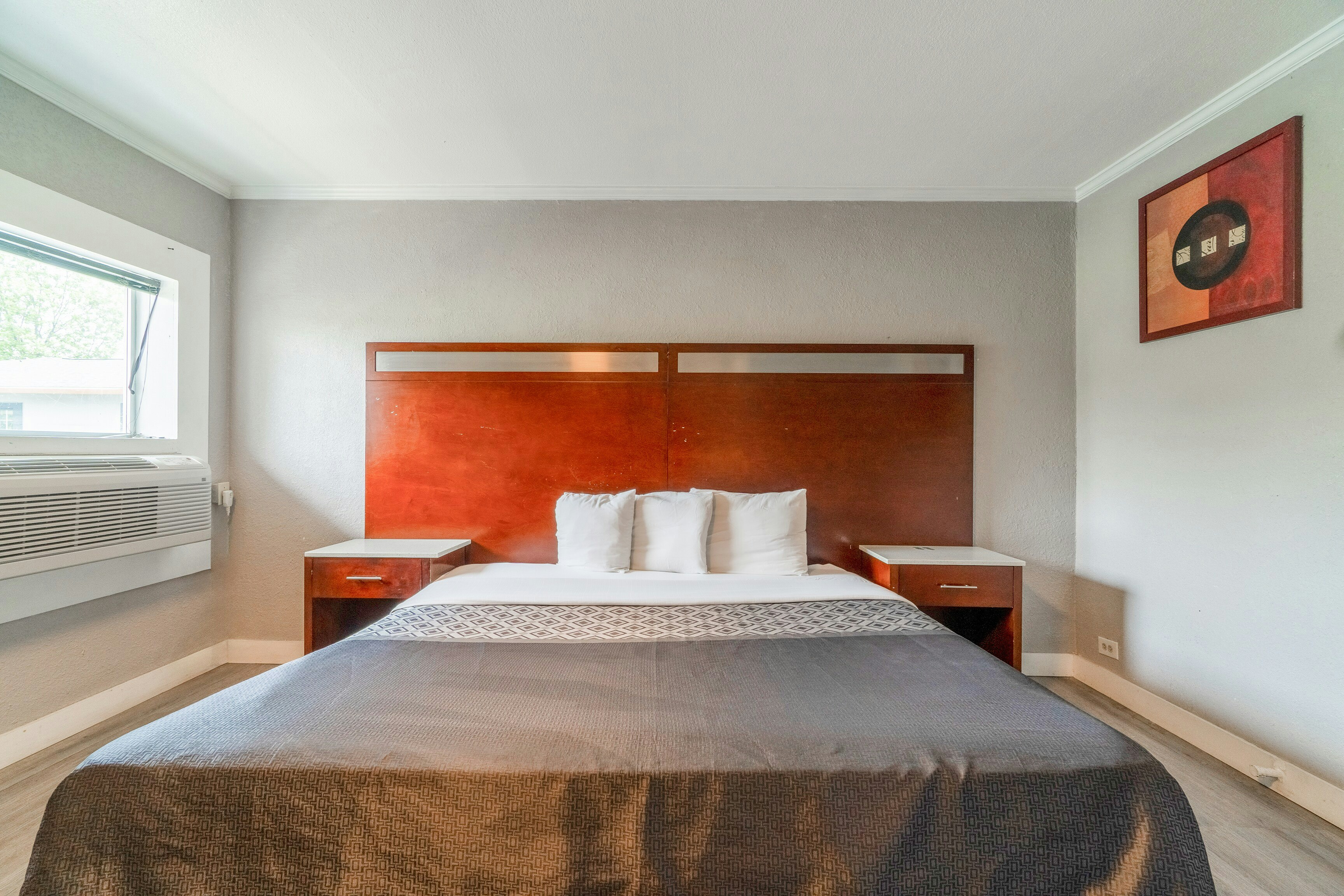 King Bed Non-Smoking, Alamo Oasis Inn and Suites By OYO San Antonio 5/9
