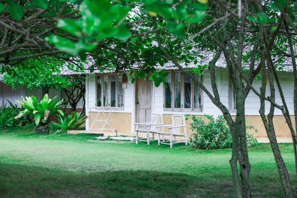 Trikora Beach Club & Resort 4/71