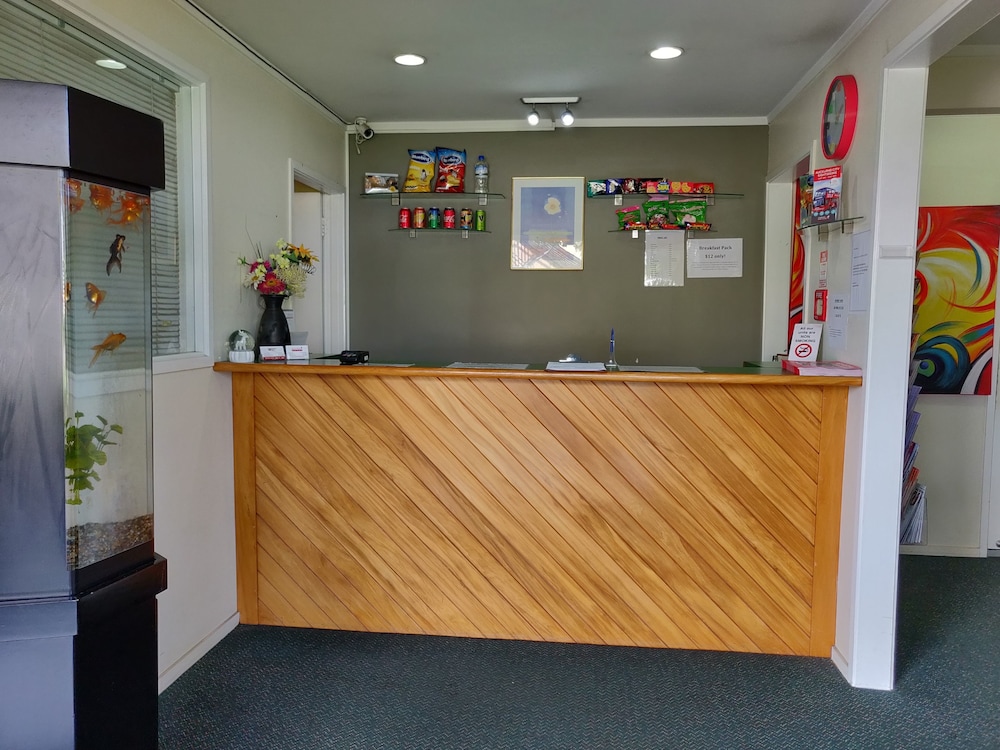 ASCOT EPSOM MOTEL 7/36
