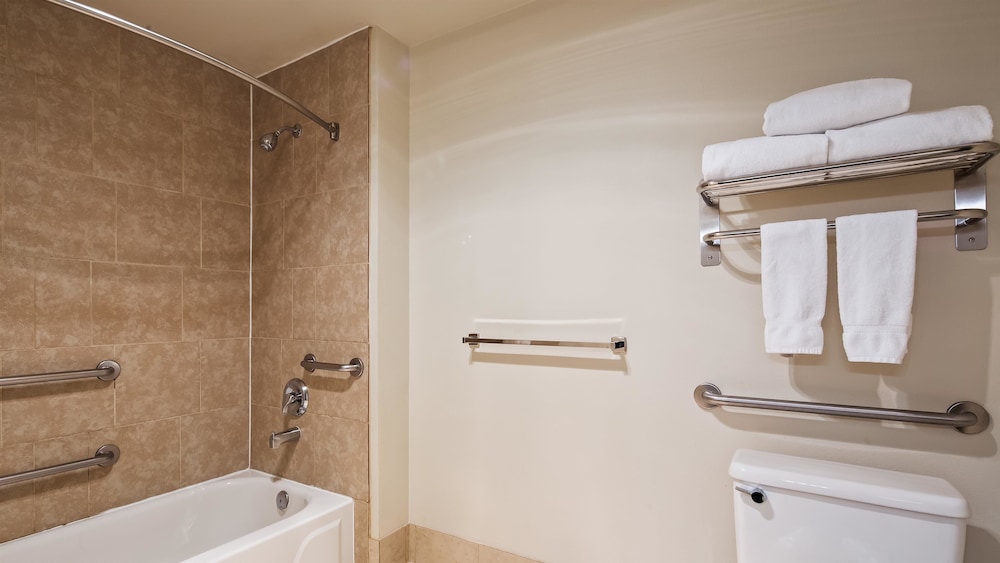 Best Western Alderwood 12/48