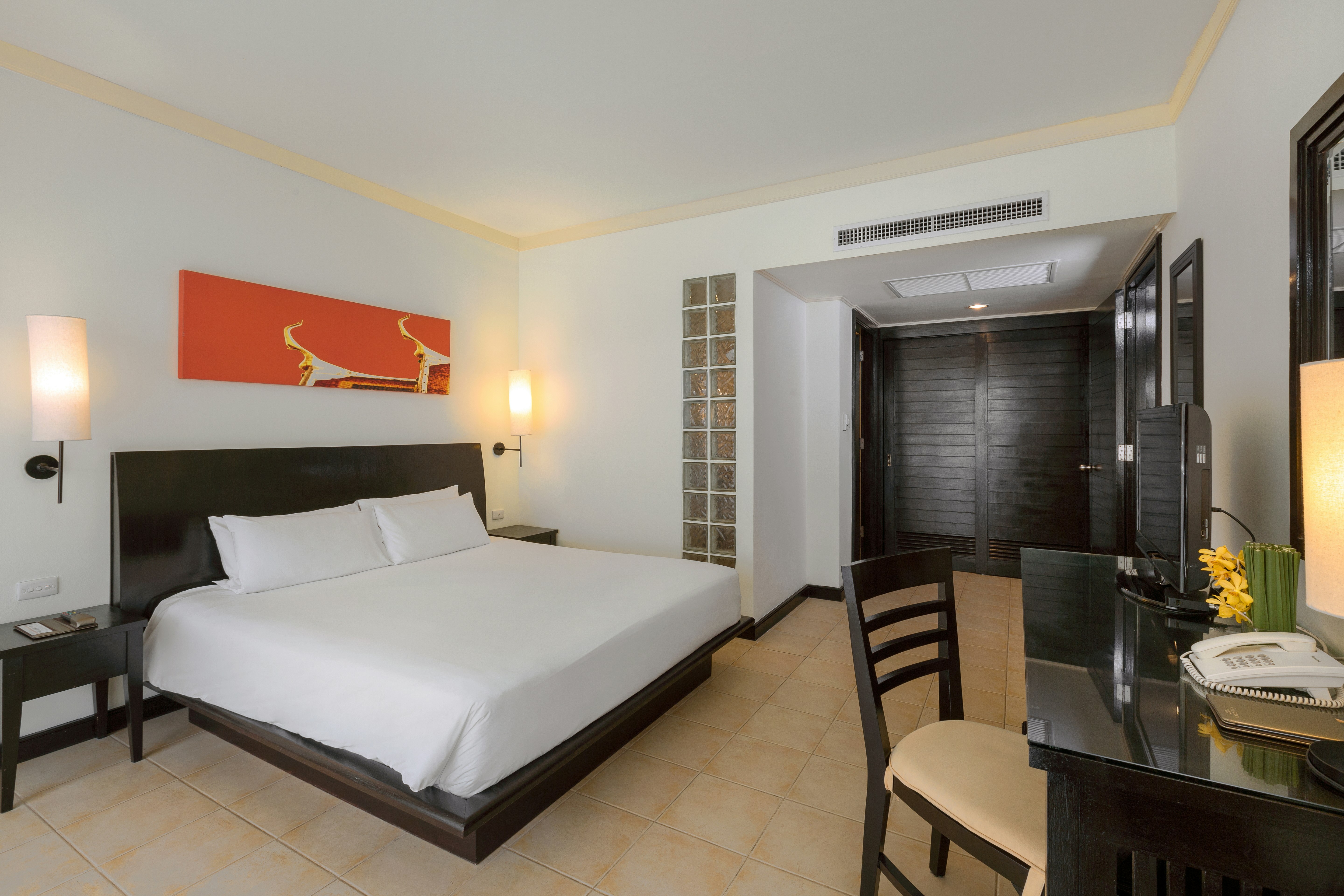 1 BEDROOM, PREMIUM, SUITE, KING BED, GARDEN VIEW