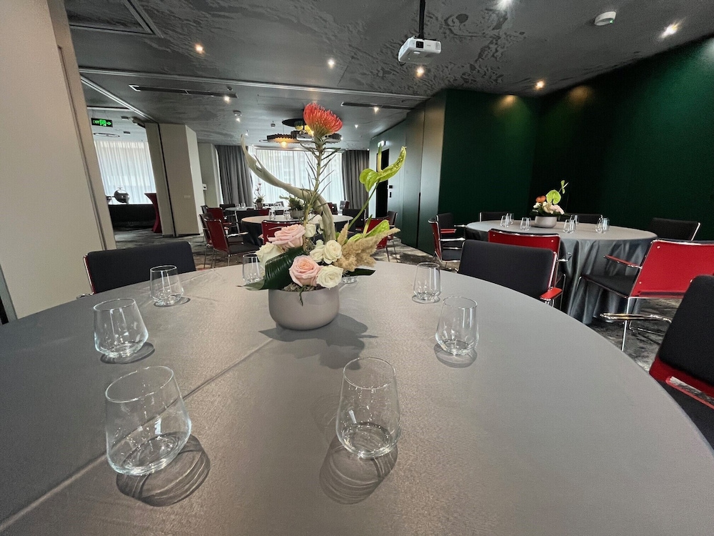 ibis Bucharest Politehnica 27/41