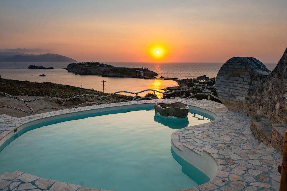 Agalia Luxury Suites 73/78