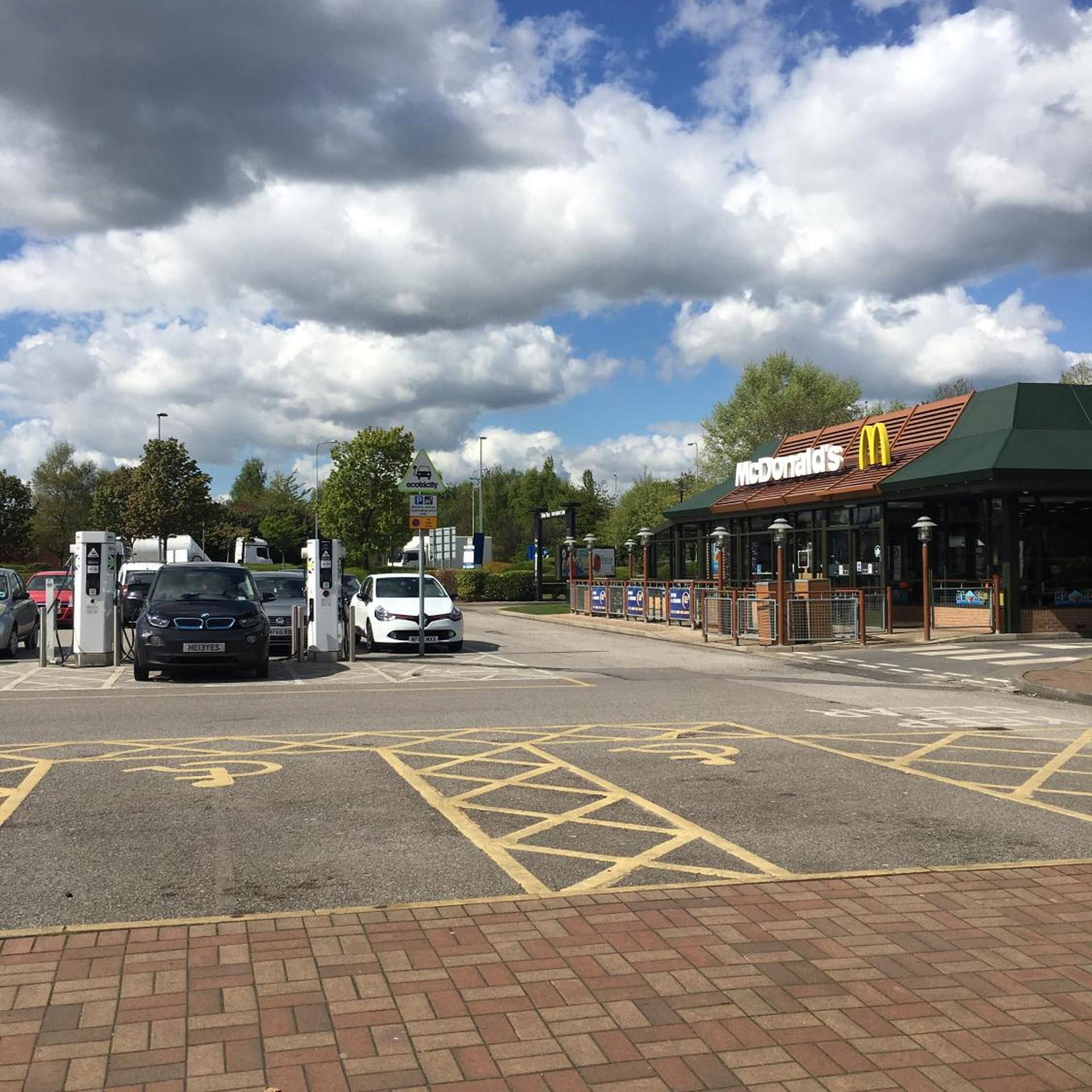 Ibis budget Warrington Lymm Services 25/33