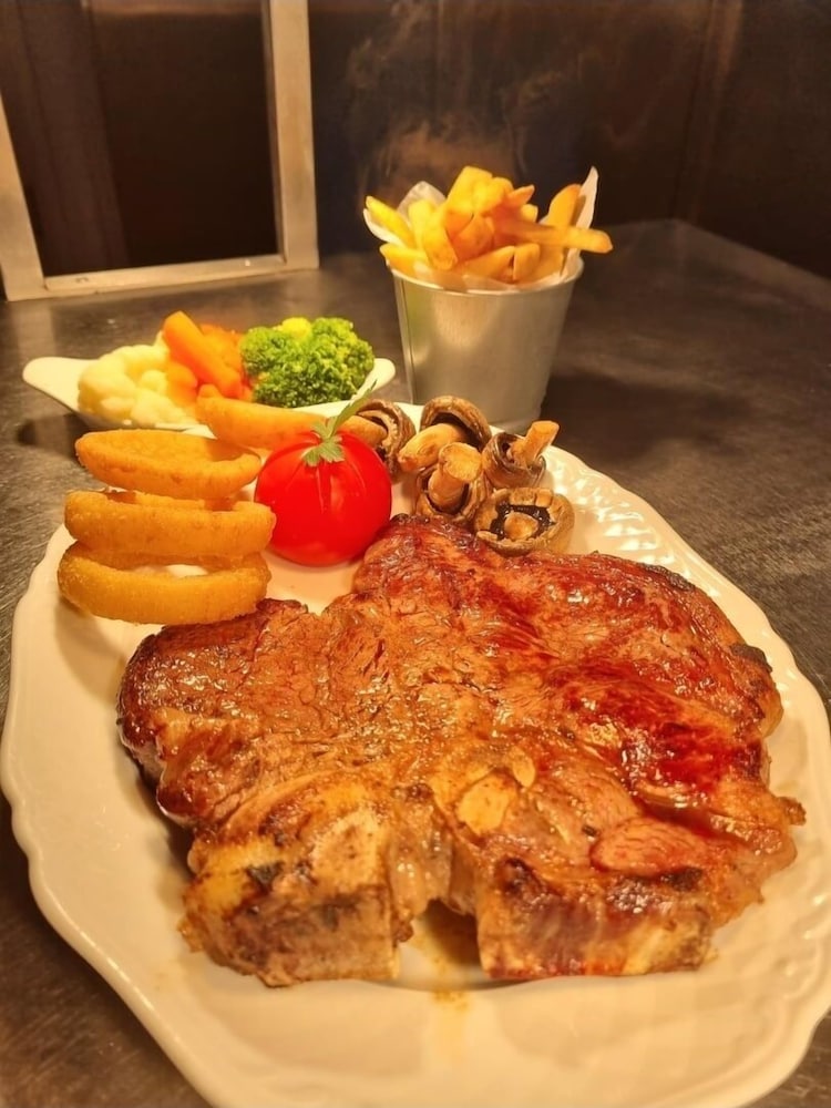 Solway Lodge Hotel 27/38