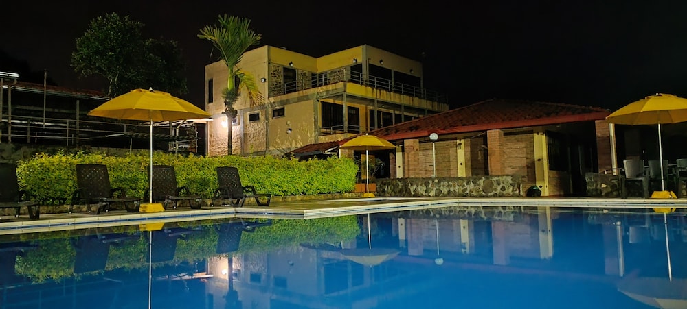 Hotel Bora Bora Campestre Los mangos 2/45