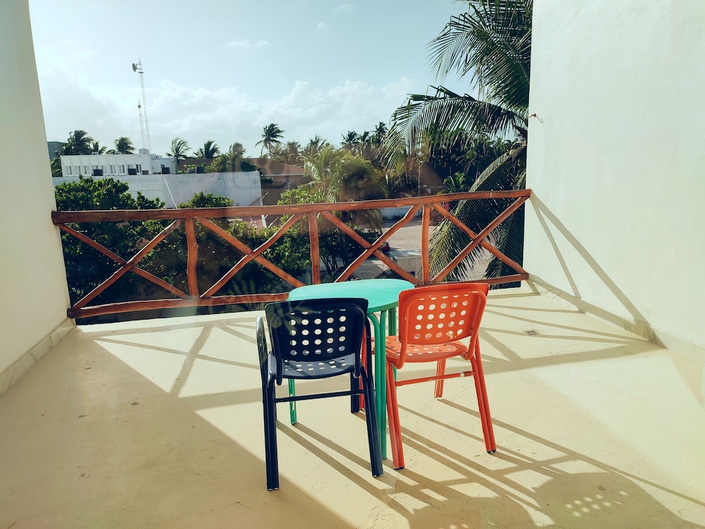 The Mint Resort Isla Mujeres 46/67