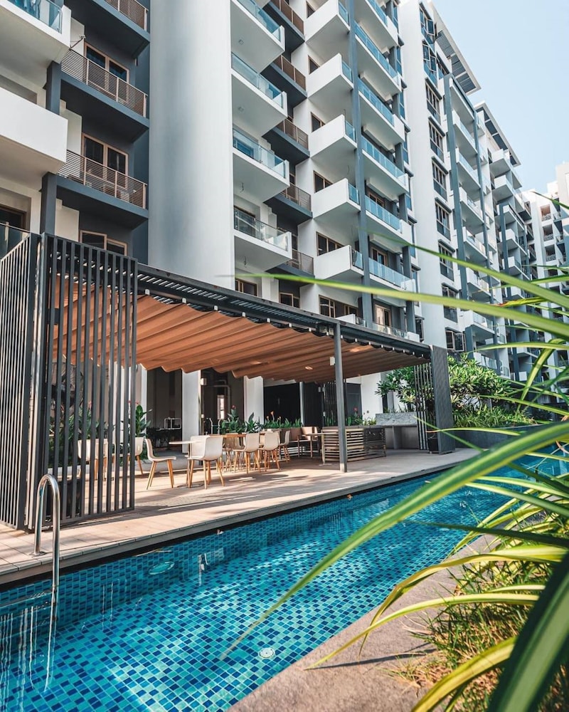 85 Soho Hotel & Serviced Apartment 45/50