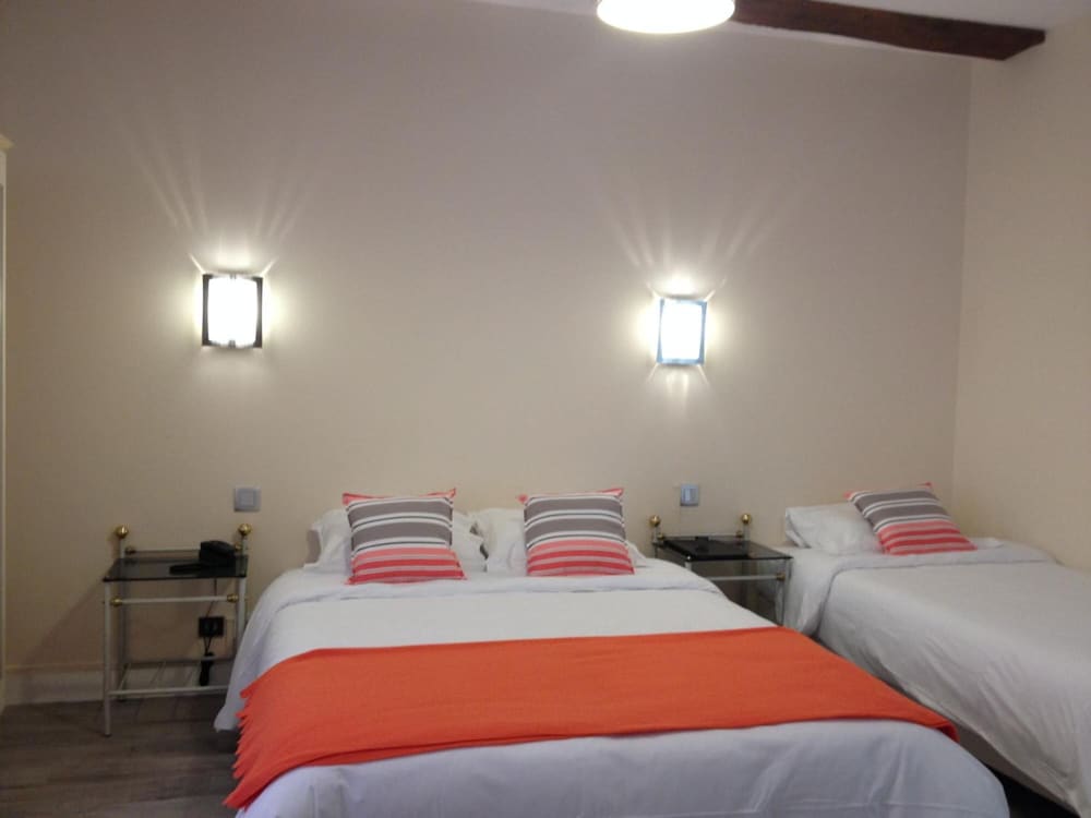 Hotel Val De Loire 25/41