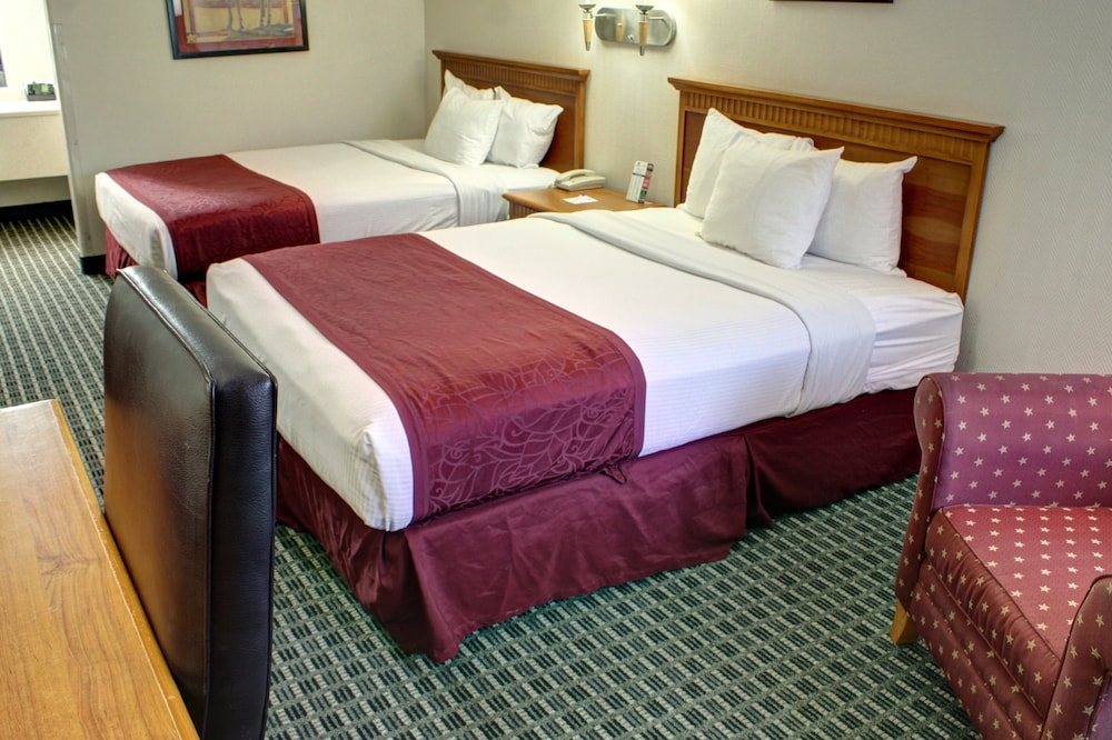 Baymont By Wyndham Grand Junction Hotel 18/35