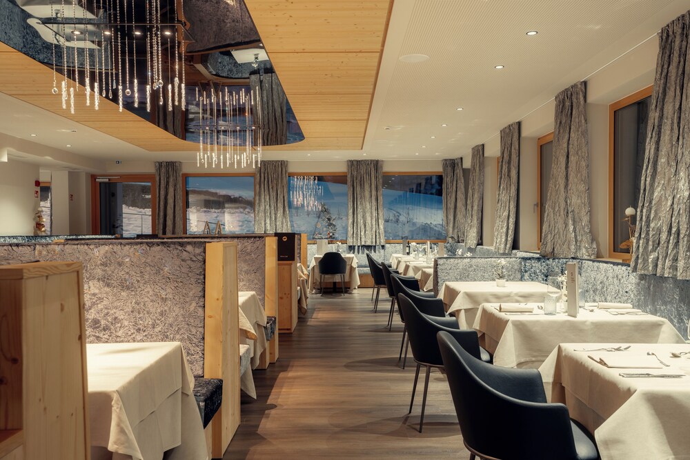 Hotel Tofana Cortina 37/50