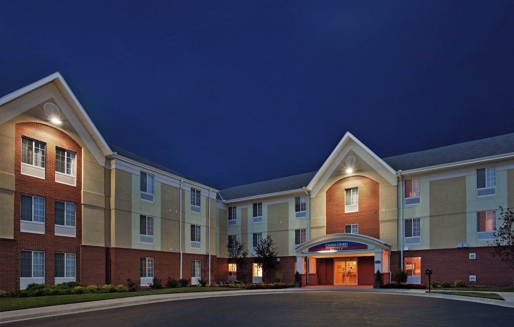 Candlewood Suites Kansas City 2/53