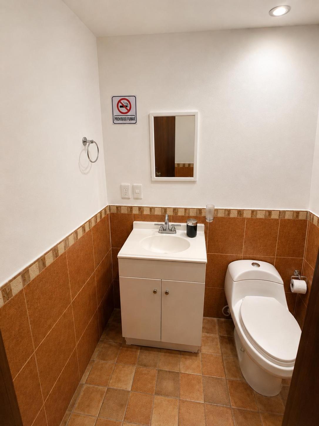 Hotel Queretaro 32/34