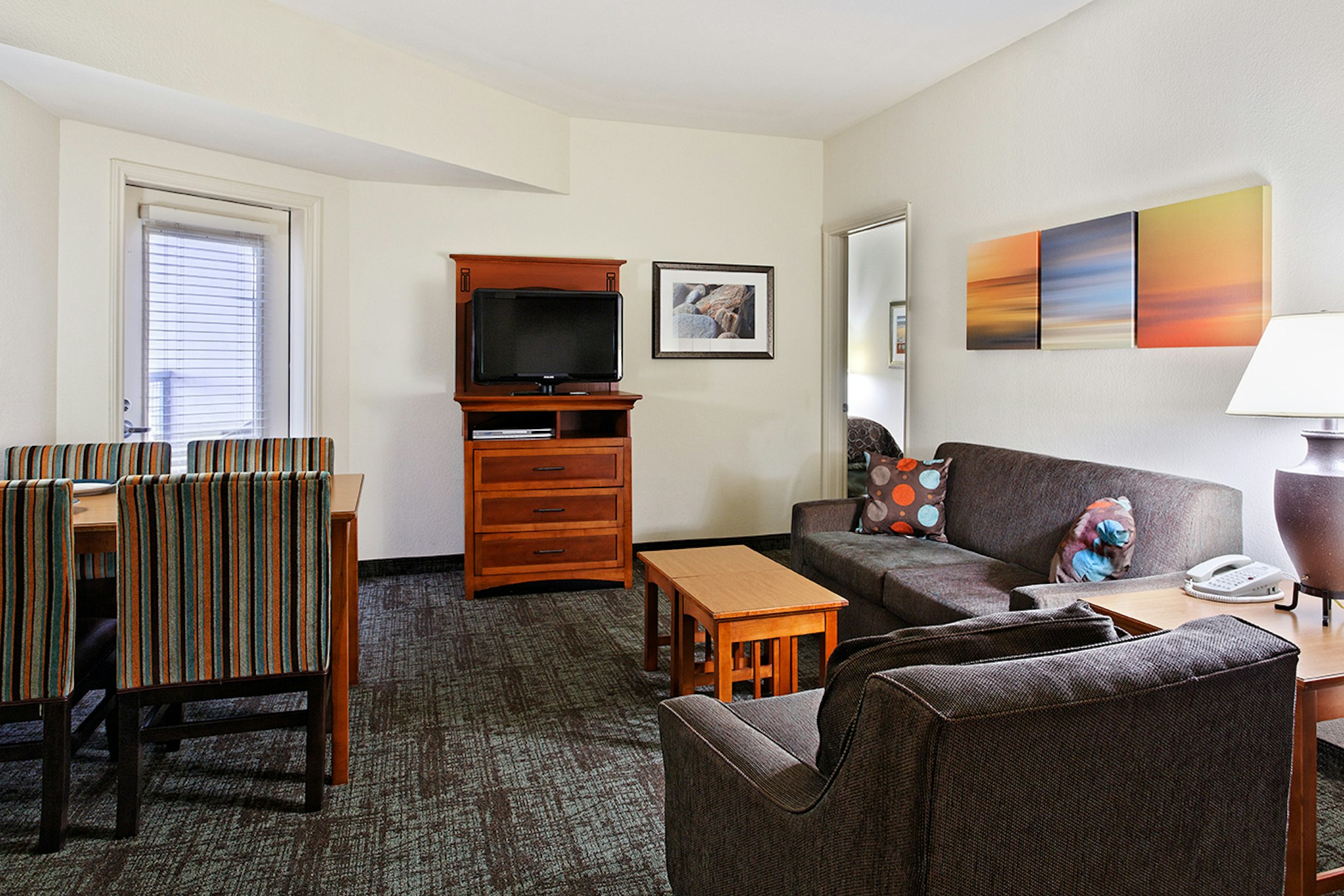 Staybridge Suites Chattanooga Downtown Convention Center 28/53