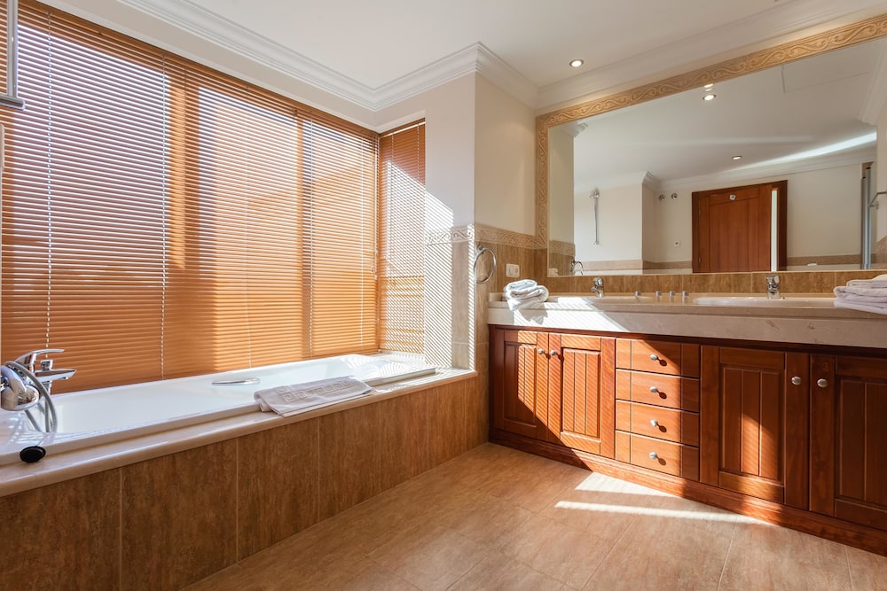 HOTEL ARCOS GARDENS GOLF CLUB & COUNTRY ESTATE 22/50