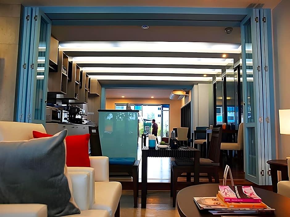 Apo Hotel 18/21