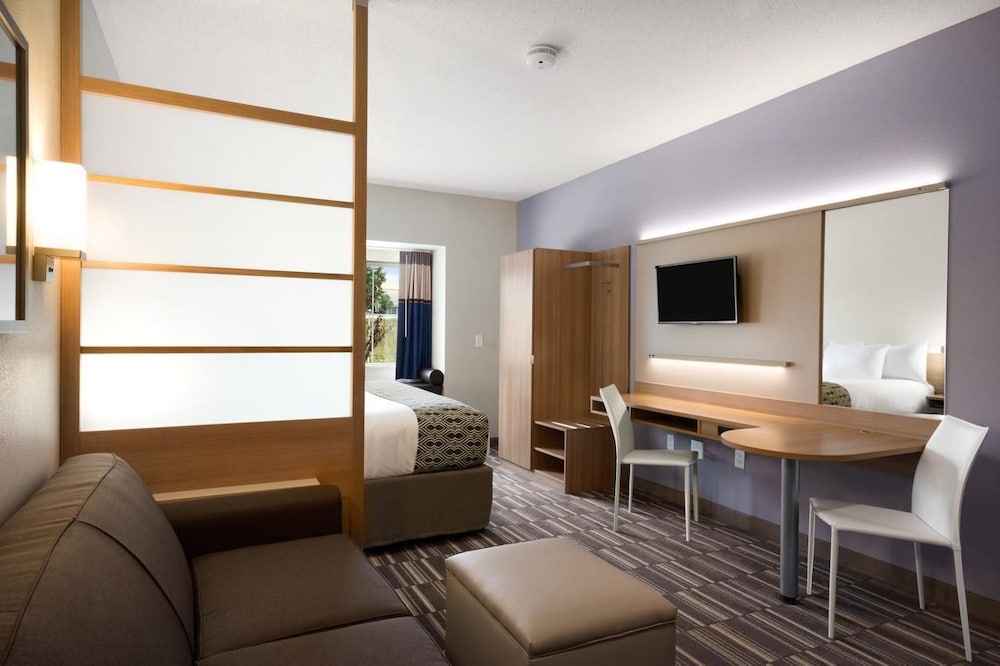 Microtel Inn Suites By Wyndham Lynchburg 13/24