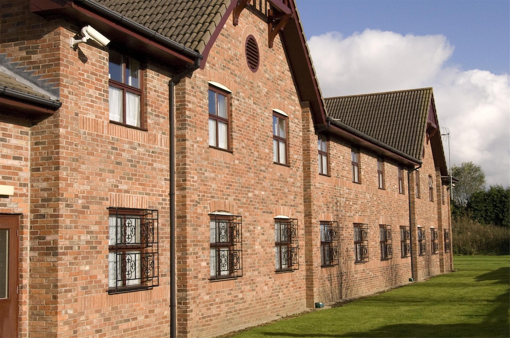 Premier Inn St. Helens South 8/29