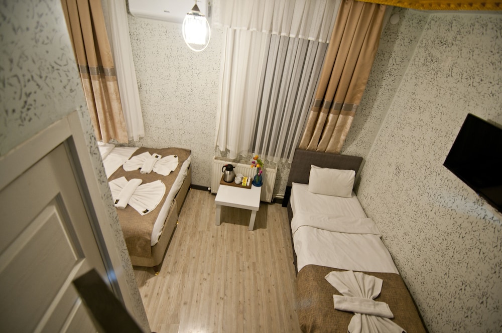 Golden Horn Park Hotel 42/49
