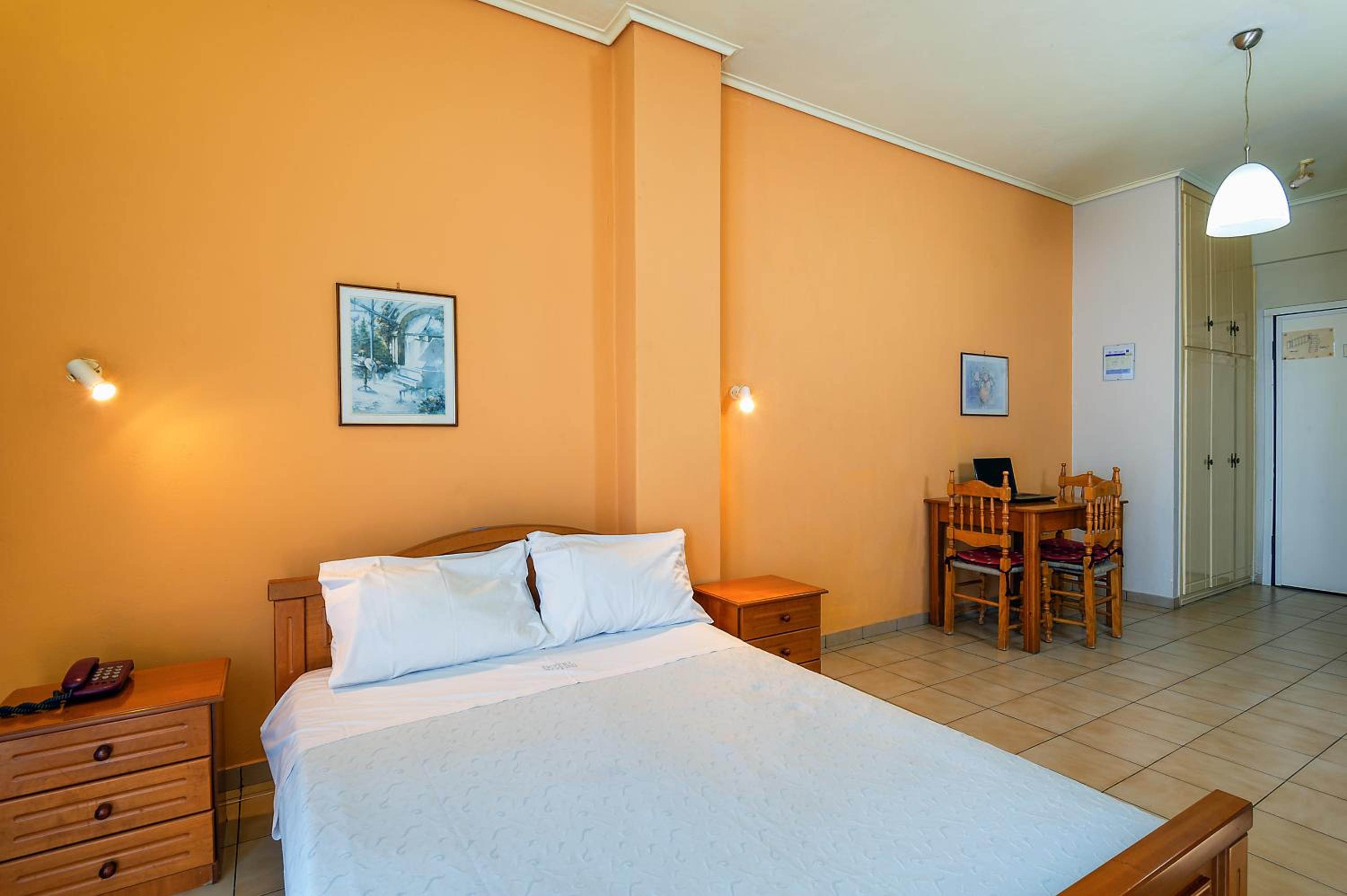 hotel fotini