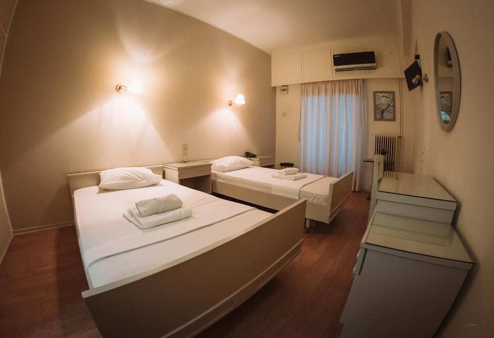 Hotel King Pyrros 23/38